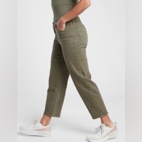 NEVER WORN ATHLETA FLEX CROP JEANS - Picture 3 of 4